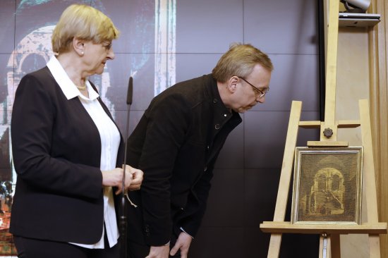 Uroczystość przekazania obrazu F. Guardiego Schody Pałacowe do Muzeum Narodowego w Warszawie. fot.: Danuta Matloch