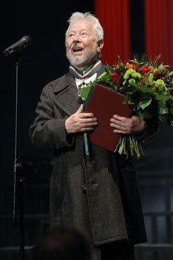 Władysław Kowalski odznaczony Złotym Medalem Gloria Artis. fot.: Danuta Matloch 