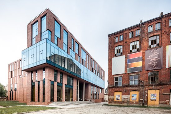 Budynek dydaktyczny PWSFTviT w Łodzi - Uczelniane Centrum Dydaktyki Nowych Mediów - 18,9 mln zł fot.: MKiDN/POiIŚ
