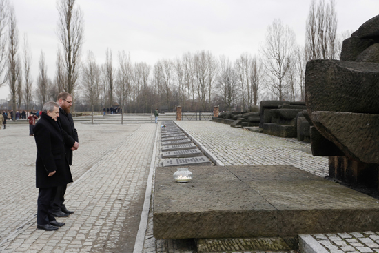 na zdjęciu: Minister Piotr Gliński odwiedził Miejsce Pamięci i Muzeum Auschwitz-Birkenau. autor zdjęcia: Danuta Matloch 