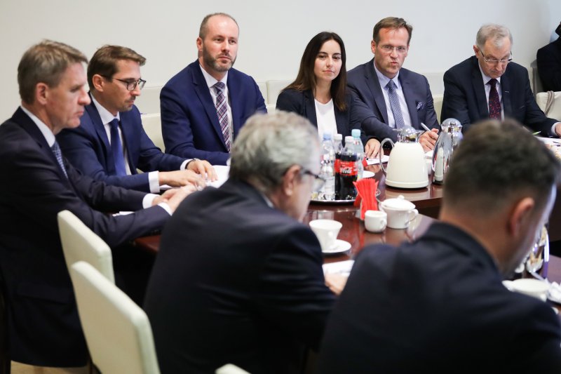 Na zdjęciu: Spotkanie wicepremiera Glińskiego z przedstawicielami sektora bankowego