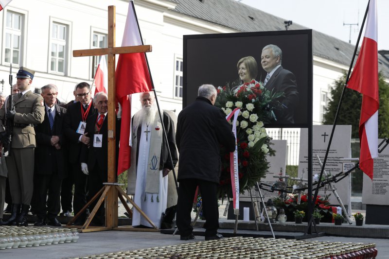 na zdjęciu apel pamięci przed Pałacem Prezydenckim autor zdjęcia: Danuta Matloch